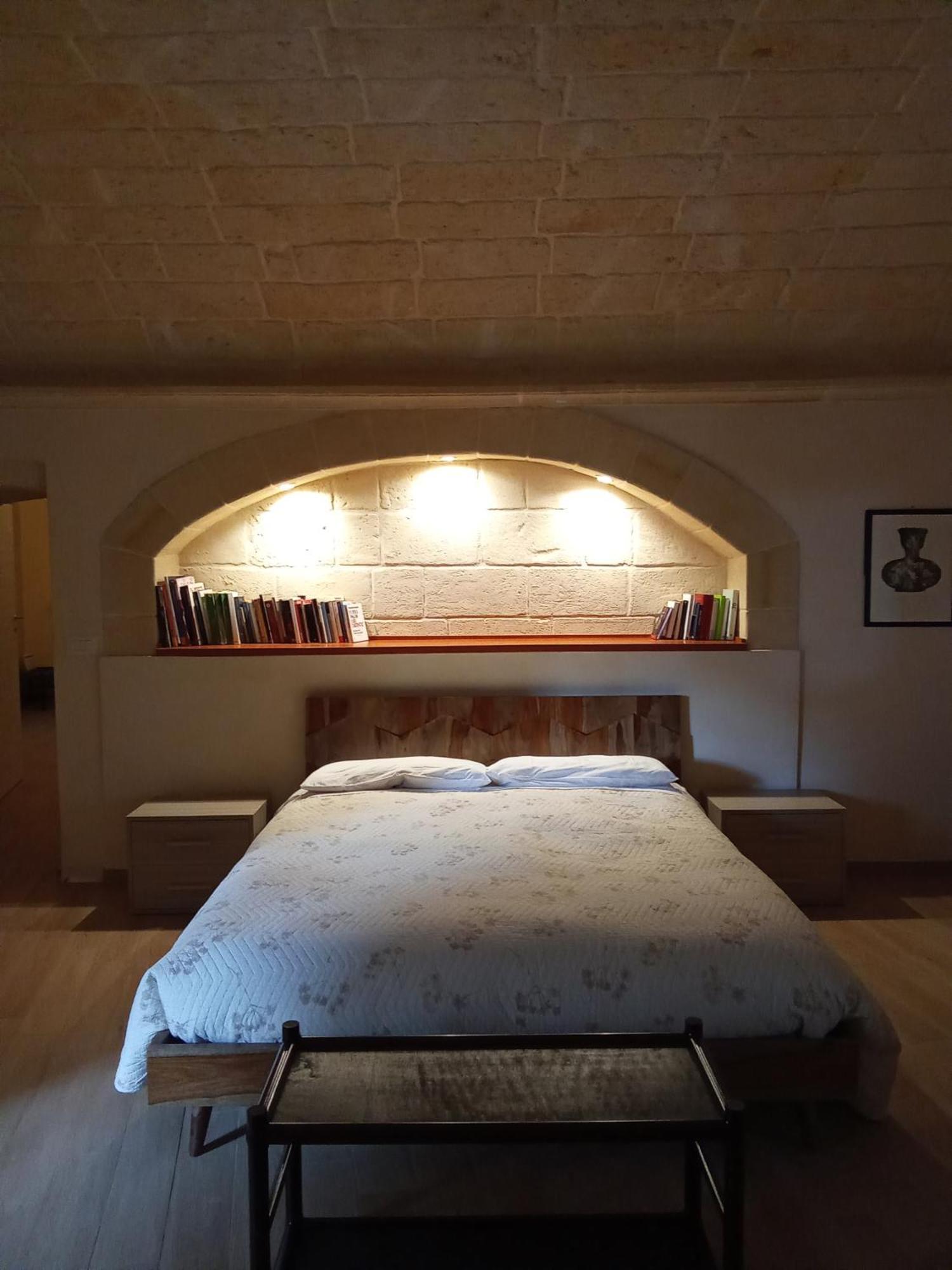 Casa Nel Quartiere Delle Ceramiche Villa Grottaglie Bagian luar foto